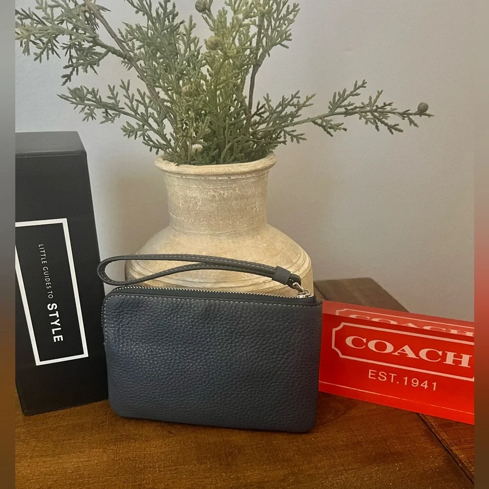 Coach Zip Corner Graphic Wristlet